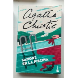 Sangre en la piscina